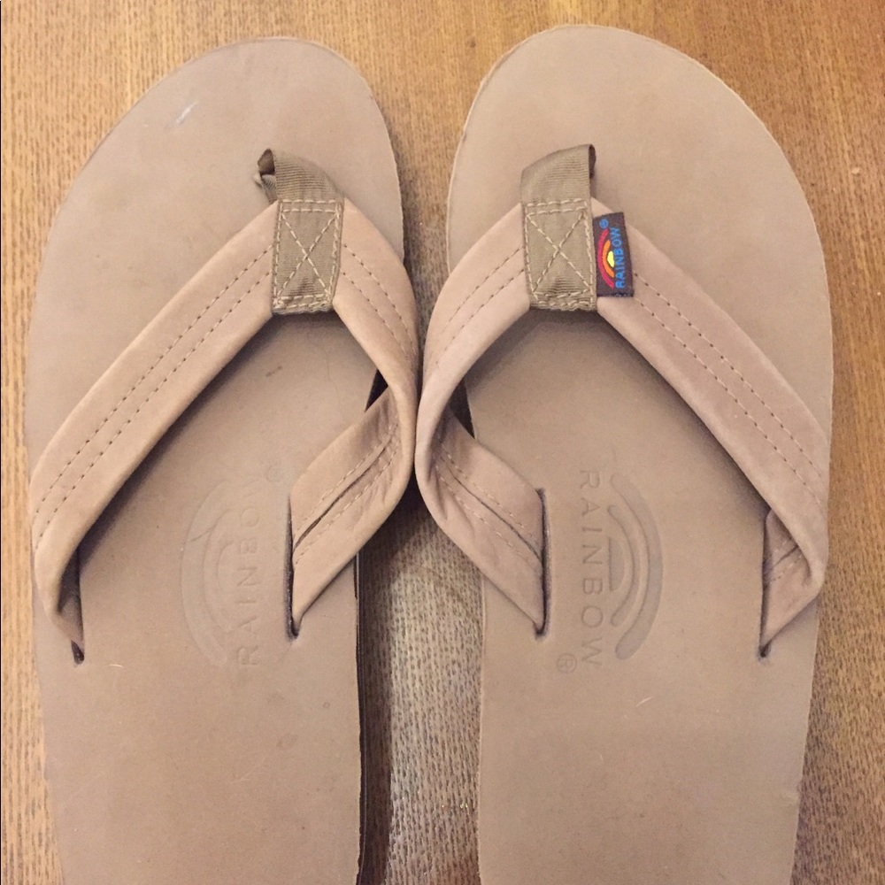 NEVER WORN Tan Rainbow Leather sandals